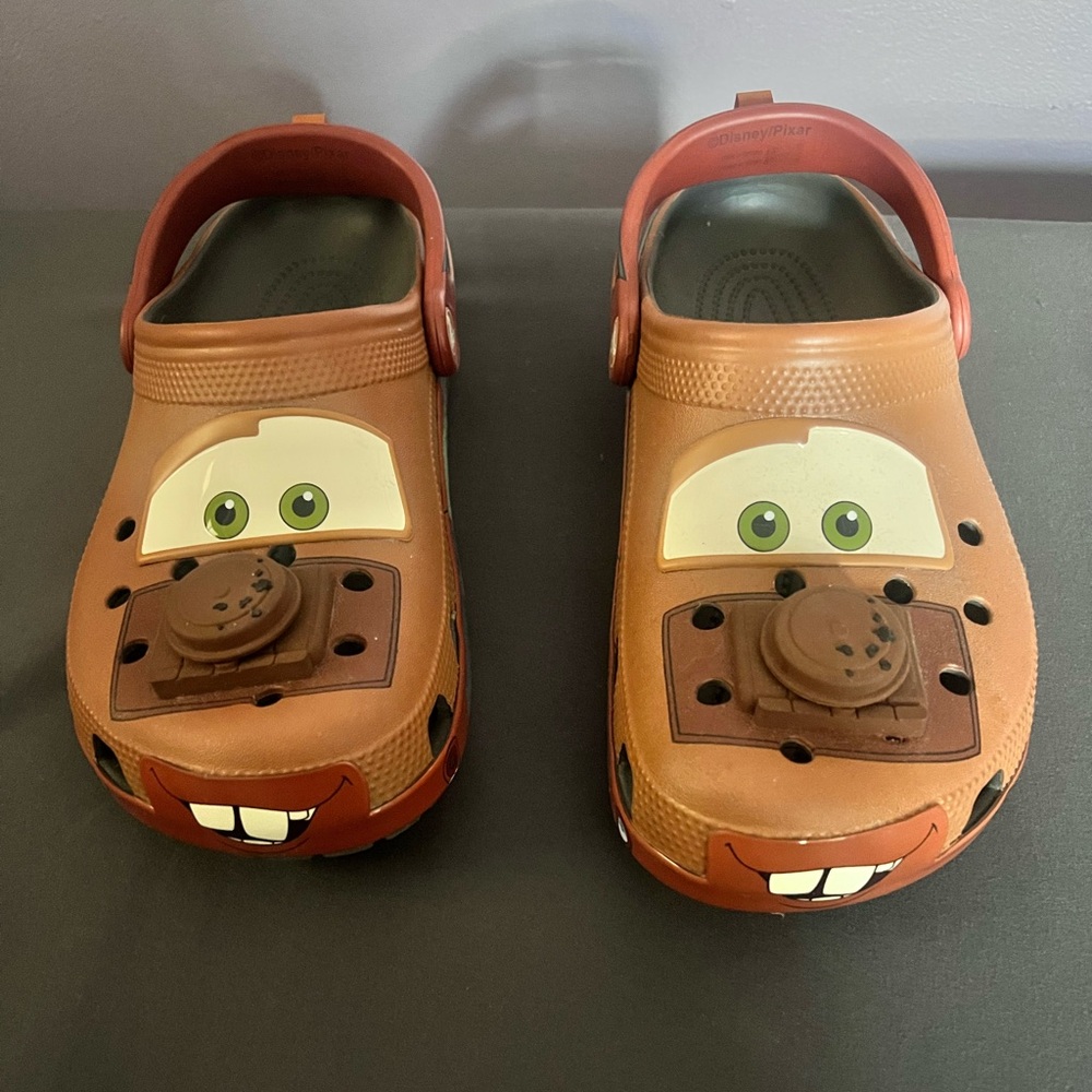 Disney Mater Crocs